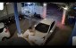 Video: Người đàn ông bất ngờ bị đâm trúng khi đang hướng dẫn đỗ xe